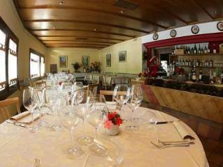 Crimea Wine Hotel Chiavenna Exterior photo